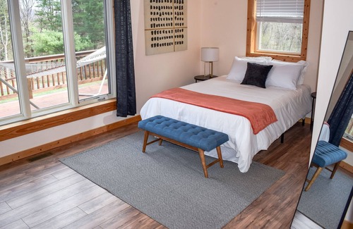 Nellysford House | The Blue Llama - Spacious Oasis off Brew Ridge Trail - Great for Groups & Pets