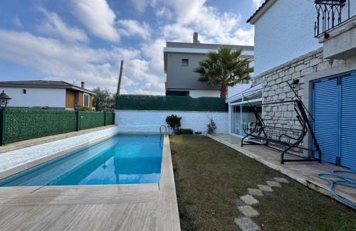 Ildır Koyu Villa | The Blue Mansion - Charming Family Villa in Çeşme