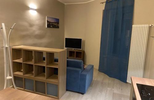 Vanchiglia Apartment | The Blue Nest