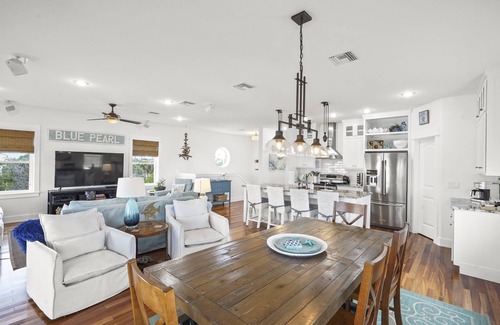 Cape San Blas House | The Blue Pearl- Gulf view home, Short stroll to beach, Community pool, Sleeps 10