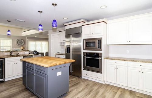 St. Augustine Beach House | The Blue Pelican - 3rd house from the sand and Renovated