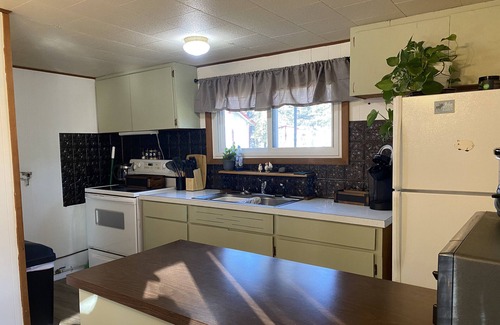 Luther Cabin | The Blue Pine Retreat