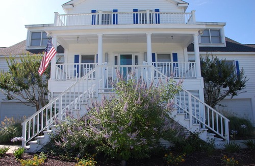 Sullivan's Island Apartment | The Blue Terrazz Beach House, Unit A