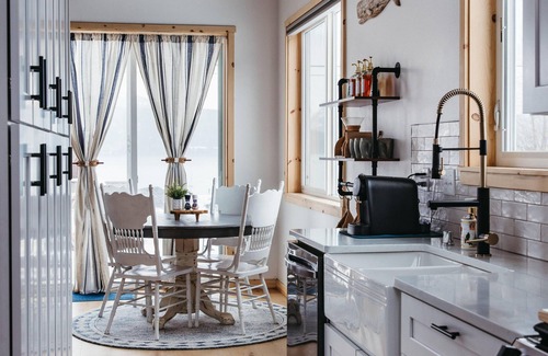Seward Cottage | The Blue Whale Cottagen