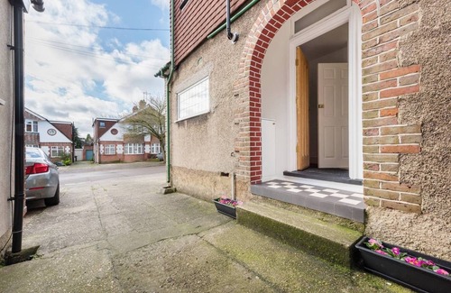 Garston Apartment | The Bluebird - Beautiful one bedroom apartment in Watford
