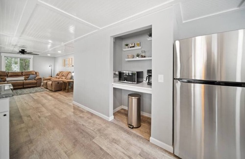 Osage Beach House | The Bluffs @ The Old Swiss Village - Lake View!