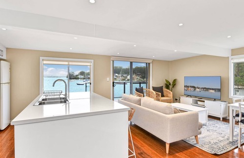 Sunshine House | The Boat House - Absolute Waterfront + Jetty