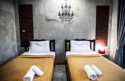 Ranong Resort | The Boat House