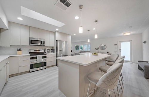 Fort Lauderdale House | The Boat House: River Harmony Home