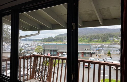 Juneau Apartment | The Boat House - Waterfront at Auke Bay with Discounts on Tours