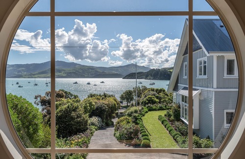 Akaroa Cottage | The Boathouse - Akaroa Holiday Home