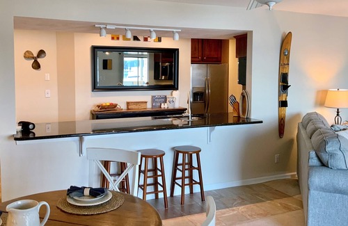 North Shore Condo | The "Boathouse" at beautiful Smith Mountain Lake