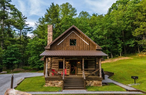 Goldbond Cabin | The Boathouse at Four Fillies Lodge
