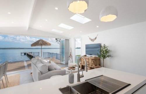 Bonnells Bay Apartment | The Boathouse