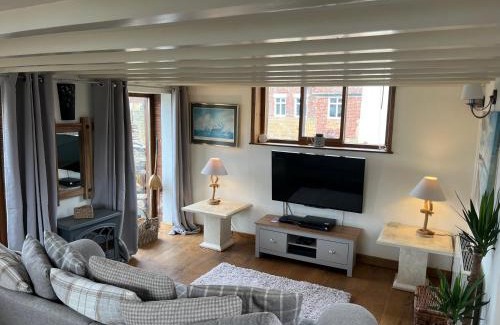Whitby House | The Boathouse