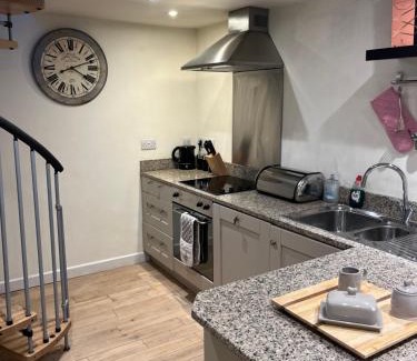 Whitby House | The Boathouse