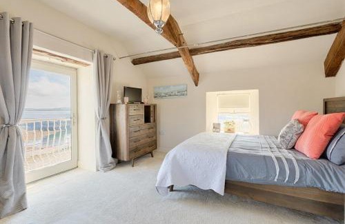 Liscannor House | The Boathouse On The Atlantic Sea