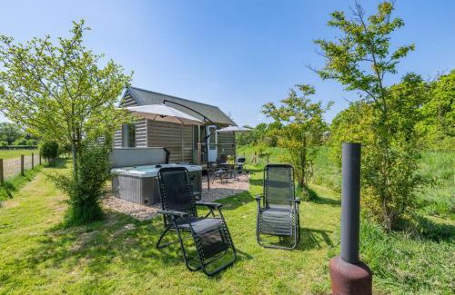 Abbess Roding House | The Bolthole
