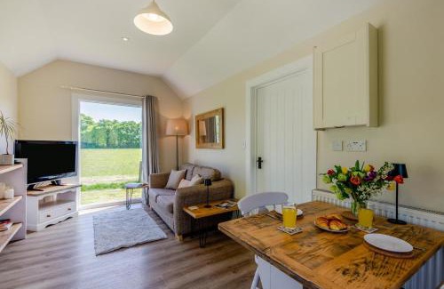 Abbess Roding House | The Bolthole