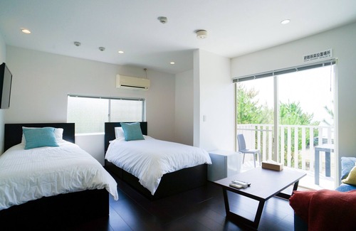 Nagashi Hotel | The Bonds