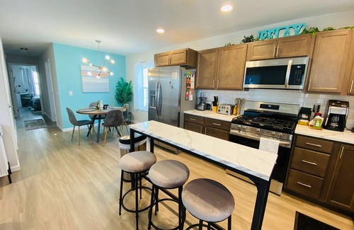Atlantic City Condo | The Boogie Bungalow! Modern condo near Tropicana