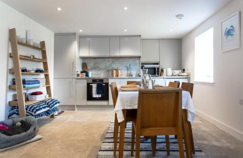 Salcombe House | The Booty