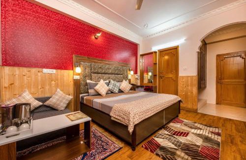 Dharamshala Bed & Breakfast | The Bougainvillea, Mcleodganj