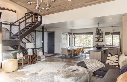 Beaver Ski Chalet | The Boulders, Ski-in/Ski-out at Eaglepoint Resort 305 N. Summit Dr. Beaver