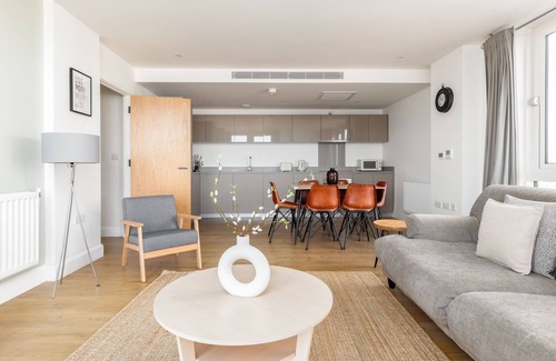 Bromley South Apartment | The Bow Flats