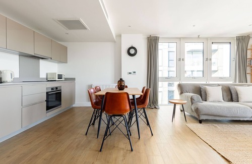 Bromley South Apartment | The Bow Flats