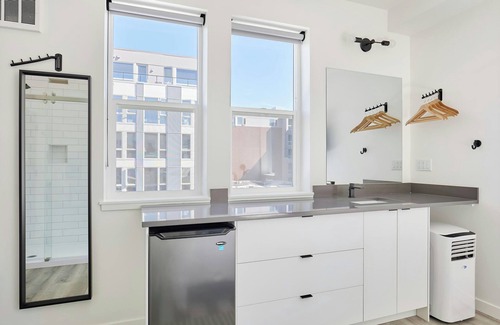 Broadway Hotel | The Boylston Hotel Capitol Hill, Sonder by Marriott Bonvoy