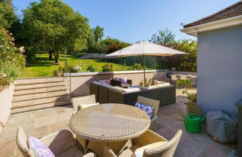 Nettlestone House | The Brackens