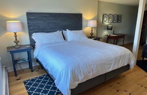 Pemaquid Point Hotel | The Bradley Inn