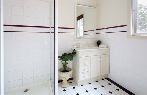 Healesville Cottage | The Bradshaw Cottage