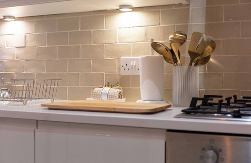 Prestwick Apartment | The Bradshaw - Donnini Apartments