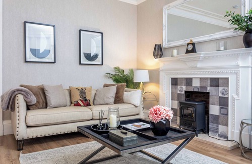 Prestwick Apartment | The Bradshaw - Donnini Apartments