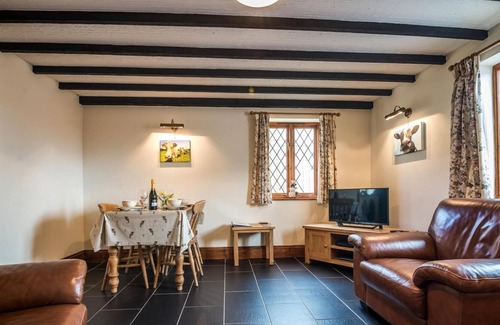 Tavernspite House | The Brambles - 2 Bedroom Cottage - Llanteg