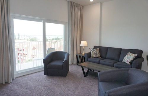 Madeira Beach Condo | The Brand New Madeira Bay Resort I 1605