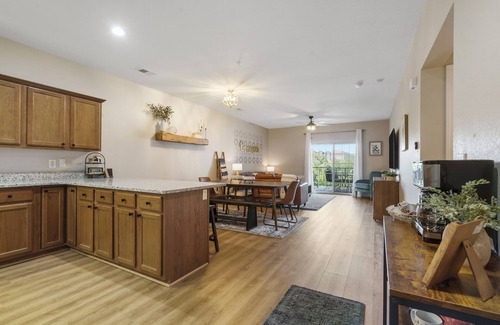 Branson Condo | The Branson Experience | Balcony w/Golf Views