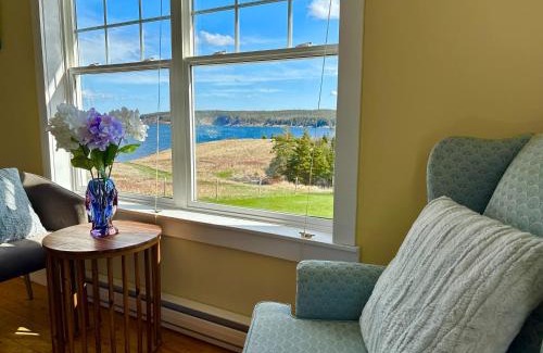 Bay Bulls Hotel | The Bread and Cheese Country Inn