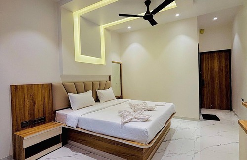 Medha Hotel | The Breeze Valley