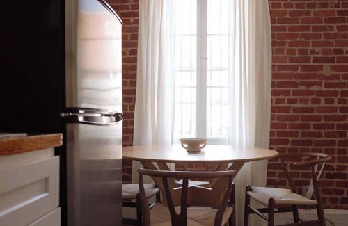 East Hollywood Apartment | The Brick Studio in Los Feliz