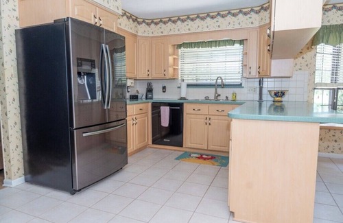 Wildwood House | The Brickstone Home- Large backyard, games, 5 minutes from Brownwood!