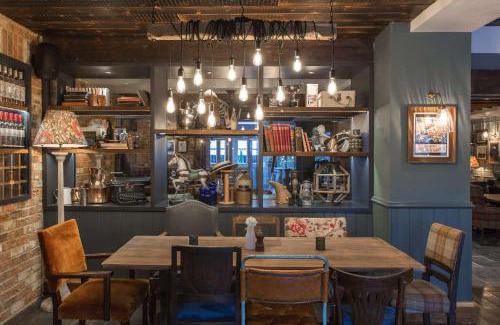 Runnymede Hotel | The Bridge Hotel