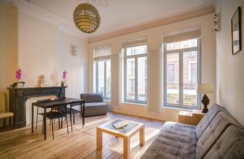 Sint-Andries Apartment | The Bright Stone Lodge. Heart of Antwerp