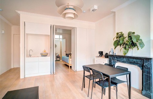 Sint-Andries Apartment | The Bright Stone Lodge. Heart of Antwerp