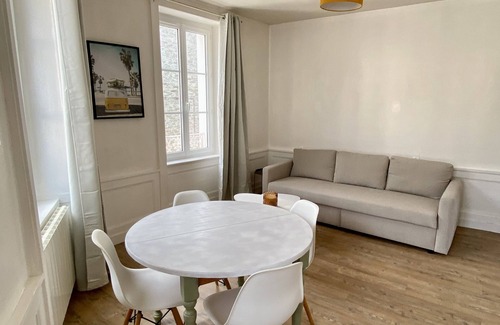 Cherbourg-en-Cotentin Apartment | The Bro' Flat Appartement Cherbourg Centre/Proche Naval/Posez les Valises !
