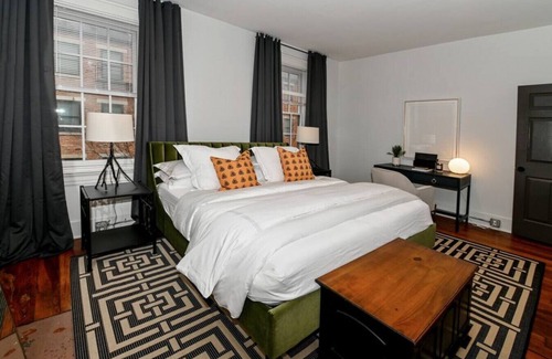 Pendleton Apartment | The Broadway Bazaar | Cincinnati