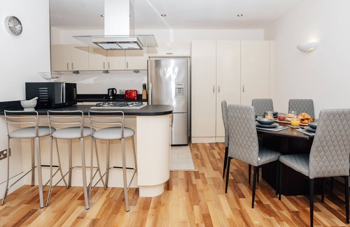 Crouch End House | The Broadway - Crouch End