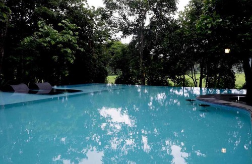 Salvador do Mundo Villa | The Brook by Vista Rooms
